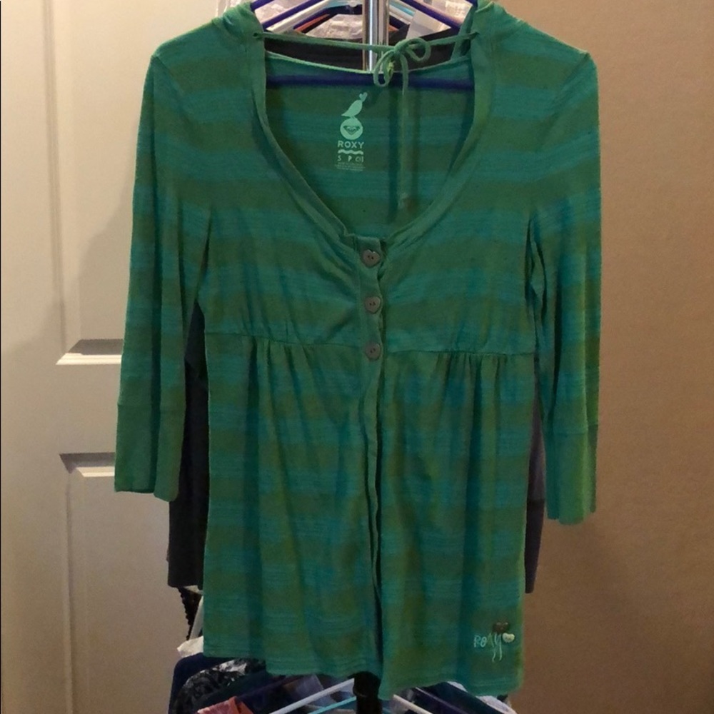 3/4 sleeved Roxy hooded cardigan.